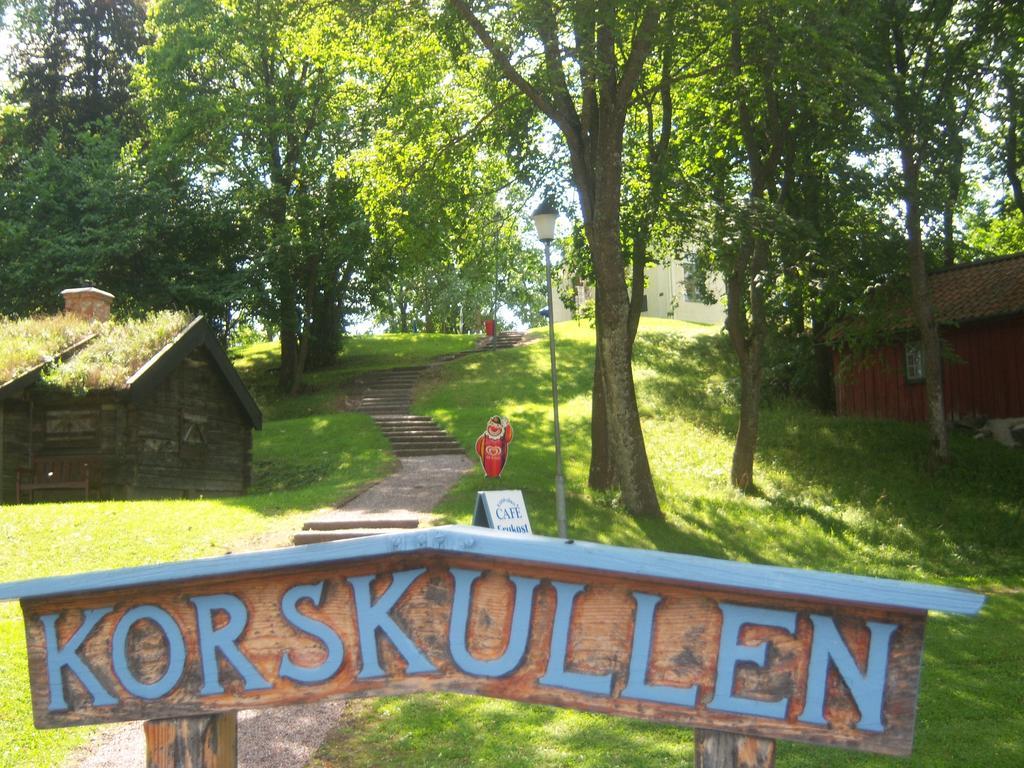 Stf Vandrarhem Mangelgarden Soderkoping Exterior photo